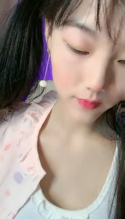 绿播小仙女下海！首次漏B自慰~【井井】扣穴自慰！撸到肾虚 截图8