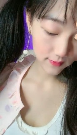 绿播小仙女下海！首次漏B自慰~【井井】扣穴自慰！撸到肾虚 截图12