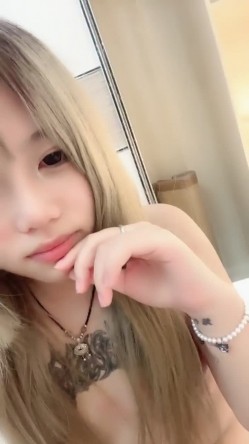 超级漂亮【欣少】刚下海就被无套啪啪~都操出浆啦 截图15