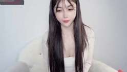 ️SP站超美女神【lvy_w】顶级身材~完美尤物~全裸诱惑~大秀自慰高潮 截图15