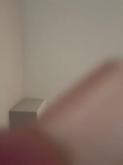 stripchat平台的人气女神，19岁学生妹，【Olivia】，童颜巨乳，高潮狂喷水，跟个水龙头一样，震撼刺激，屌爆了！ 截图15