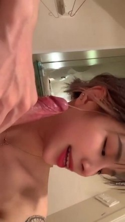 《云盘泄密》胸口上有纹身的小姐姐和男友之间的私密被曝光 截图6