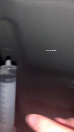字母圈调教大神【Actor444】露脸母狗各种虐阴虐菊啪啪，花样多手法奇特 截图12