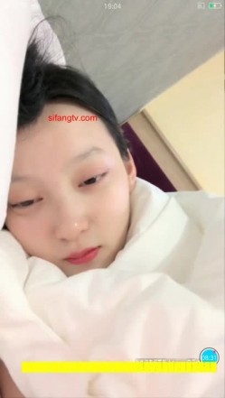 巨乳奶水美女主播养乐多 直播边做爱边喷奶超刺激 截图4