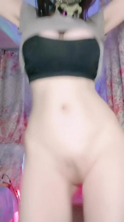 【瑜伽洋依妹】巨乳御姐! 蜂腰翘臀~掰穴自慰~滴奶汁~爽! 截图6