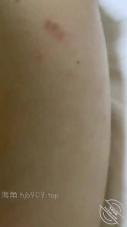 海角社区泡良大神野兽绅士 ️人妻的黑丝旗袍诱惑，没想到大奶少妇还是位喜欢偷情的痴女 截图8