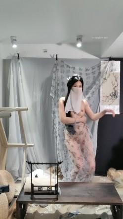 才华横溢，写毛笔字~古装骚舞，【繁华女主角】，最亮眼的新星，女神肤白貌美，让人流口水 截图8