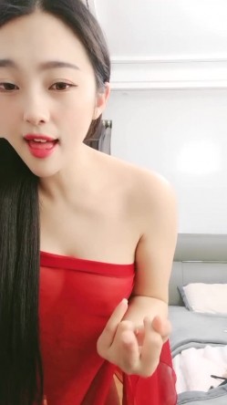笑起来美丽动人气质年轻女神一抹红砂露脸骚动起来，口红道具自慰 截图15