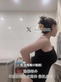 露脸才是王道！推特极品巨乳反差婊国宝级女神yooh私拍 穷人女神有钱人玩物单挑3P各种性爱 截图15