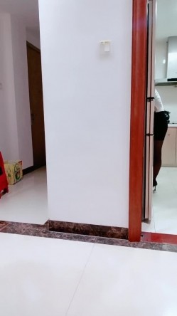 禽兽啊 ️小叔强上嫂子，厨房激战一番强行带到房间继续激战~对话非常搞笑，演的很逼真 ️一直在激烈反抗！5V 截图16