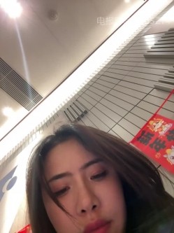 ️逆天户外主播【qingqing-ss】高颜值长腿丝袜、公园、商场餐厅大胆当着路人面裸露自慰 截图15