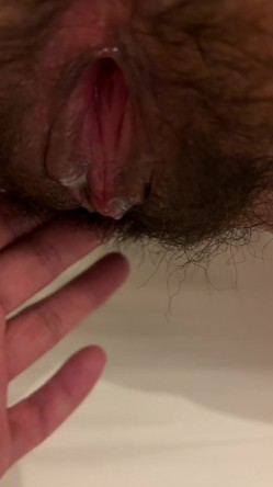 上海高端绿帽癖夫妇「Oliva_couple」极品淫妻皮肤紧致网约单男献妻、夫妻交换多人淫乱 截图8