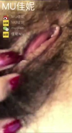【真实空姐 ️稀缺航空】极品制服『空姐』反差婊私拍集 佳妮空姐多名女神接机啪啪 穿空姐制服做爱 截图8