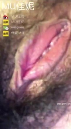 【真实空姐 ️稀缺航空】极品制服『空姐』反差婊私拍集 佳妮空姐多名女神接机啪啪 穿空姐制服做爱 截图13