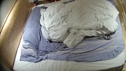 酒店偷拍连续入住几天的大学情侣身材不错的马尾女和男友三天的性爱生活 截图13