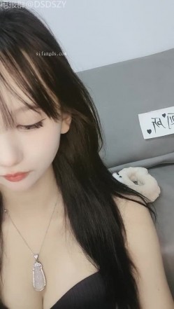 ️顶级颜值女神堪比明星【依依哟】揉穴自慰诱惑 截图14