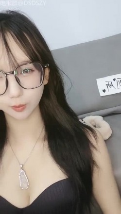 ️顶级颜值女神堪比明星【依依哟】揉穴自慰诱惑 截图16