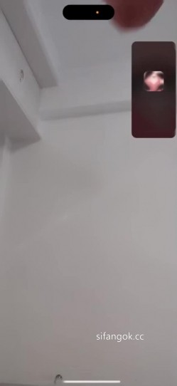骚逼熟女【哇塞嫂子】一对一视频被出卖，掰逼特写诱惑，道具自慰高潮，展示脏内裤 截图2