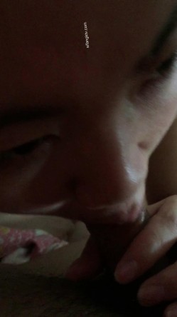 贵州从良少妇 任蕾 婚内出轨，与姘头视频通讯啪啪口爆，反差婊，极品淫荡尤物 截图5