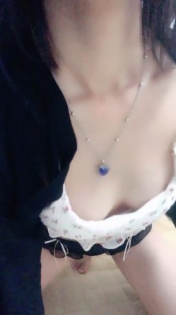 美到炸裂！正宗校花下海~【小傲娇】100%心动感觉！我先射了 截图8