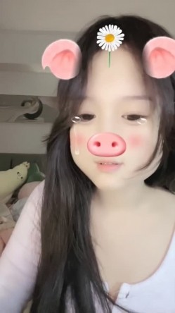 ️撸管推荐！每次看都忍不住打飞机~清纯反差骚妹妹【小狐狸】骚舞！自慰~爽 截图16