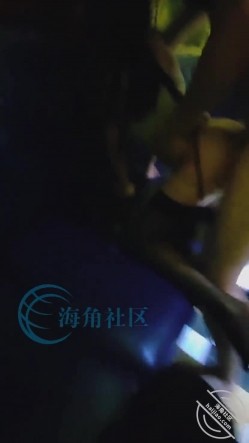 海角大神，【骚妻的浪叫】淫妻合集，把老婆灌醉和客户一起操迷醉的老婆，被操到瘫软哀求着浪叫 截图14