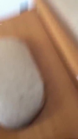 精选熟女美妇系列 妹子大白天在家偷情 脸颊绯红 抱着啃了半天 跟老公左手摸右手没那激情还嫌口臭 截图11