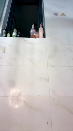 颜值不错的姑娘被小哥又草舒服了，全程露脸口交大鸡巴开档丝袜让小哥多体位无套爆草，浪叫呻吟不止表情好骚 截图12