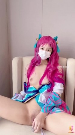 软萌甜美福利姬『小晗wink』-cos阿狸之魅惑阿狸肉棒处理 截图8