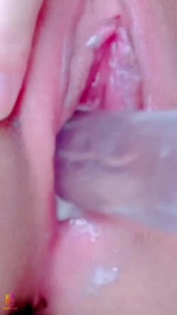 软萌甜美福利姬『小晗wink』-cos阿狸之魅惑阿狸肉棒处理 截图11