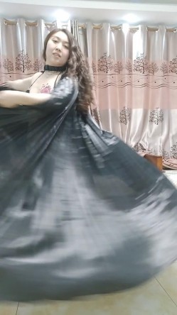 火爆全网极品露脸人妻熟女，肚皮舞老师【柏X彤】绝密私拍，肤白奶大肥臀裸舞啪啪，相当炸裂 截图5