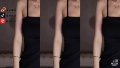 【斗鱼现役网红主播 南妹儿】女神的颤抖 整个奶子都要抖出来了 热舞走光被封合集 截图13