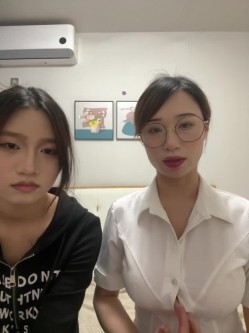 ️清纯主播【202509yoyo】表姐带着表妹下海直播、在线教口活、练习做爱姿势 截图4
