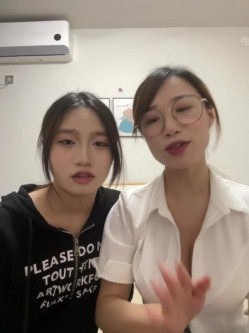 ️清纯主播【202509yoyo】表姐带着表妹下海直播、在线教口活、练习做爱姿势 截图10
