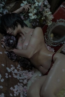 极品高颜值爆乳欲体香艳尤物 云溪溪 绳缚大尺度私拍 精油胴体色欲蜜臀 待宰羔羊性欲迸发 截图15