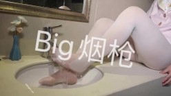 推特优质超强调教大佬玩女高手重庆烟枪 万磁王 凝望等新品失控潮喷边肏边喷一字马虐阴都是极品模特完整时长 截图8