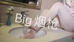 推特优质超强调教大佬玩女高手重庆烟枪 万磁王 凝望等新品失控潮喷边肏边喷一字马虐阴都是极品模特完整时长 截图11