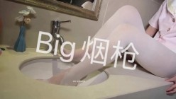 推特优质超强调教大佬玩女高手重庆烟枪 万磁王 凝望等新品失控潮喷边肏边喷一字马虐阴都是极品模特完整时长 截图14
