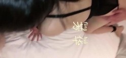 推特美腿良家人妻，【芳华】，大尺度日常私拍，3P双飞炮友众多，魅惑的小淫娃这双腿就是满分 截图11