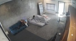 黑客破解家庭网络摄像头偷拍住毛坯房的年轻情侣疯狂做爱有时一天做爱几次 截图6