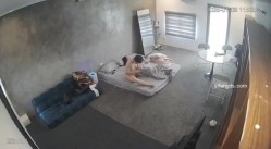 黑客破解家庭网络摄像头偷拍住毛坯房的年轻情侣疯狂做爱有时一天做爱几次 截图11