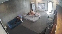 黑客破解家庭网络摄像头偷拍住毛坯房的年轻情侣疯狂做爱有时一天做爱几次 截图15