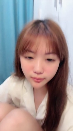顶级新人校花【西不西】下海福利，狂吃大屌无套啪啪内射干爽 截图12