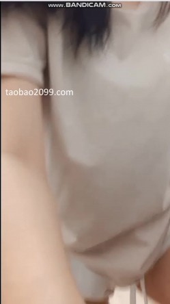 堪比果条 ️的网络招聘模特视频面试被泄露流出明星气质美女黄X惠360度裸露特写，附生活照 截图8