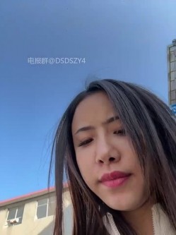 ️户外主播【qingqing-ss】高颜值长腿丝袜、公园、网吧大胆裸露自慰 截图8