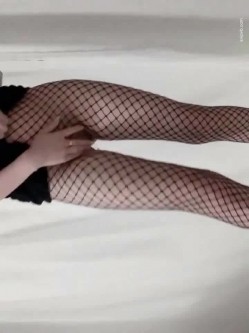 最新绿帽资源之高颜值仙女『妖精木嫂』大尺度性爱私拍流出 木嫂腿张开让男人玩的样子真淫荡 高清私拍92P 高清720P版 截图6