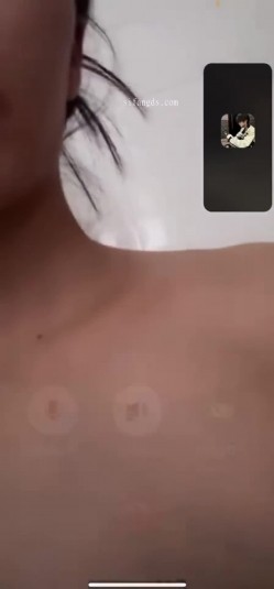 快手福利空姐女神【是邹琳吖是你的琳姐姐】脸穴同框性爱XO首次流出性爱啪啪 猛操 吃鸡巴 截图5