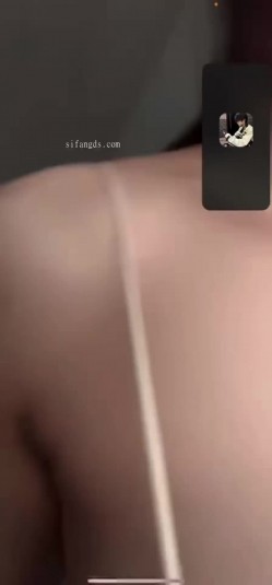 快手福利空姐女神【是邹琳吖是你的琳姐姐】脸穴同框性爱XO首次流出性爱啪啪 猛操 吃鸡巴 截图16