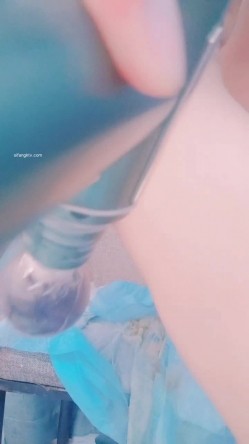 ️超级阿黑颜自慰狂魔【小怪兽】高强度道具双洞自慰，高潮大小便失禁屎尿喷涌，满嘴骚话不断，全程刺激直戳你的XP 截图9