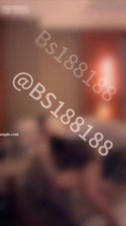 极品绿帽淫妻【仙人掌BS188】399付费，单男操3P露出车震，主打一个刺激 截图9